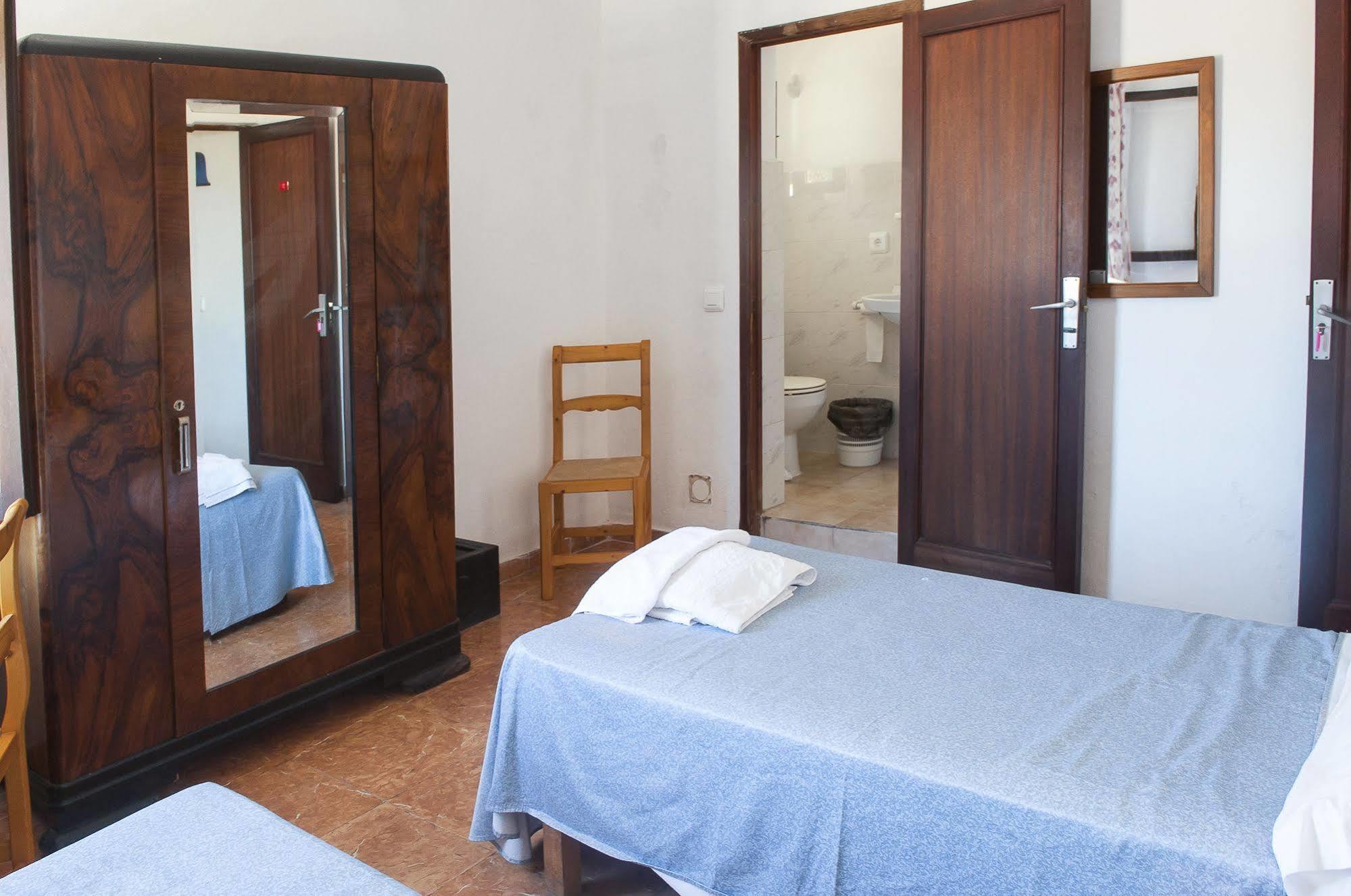 Surfing Concept Hostel Cala Ratjada  Exteriör bild